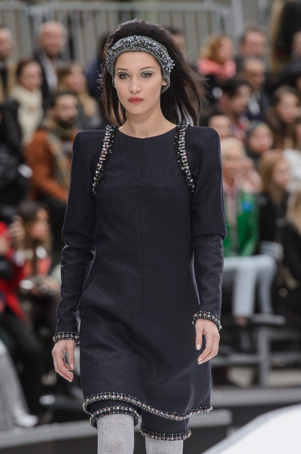 Fashion Week: Chanel fait décoller une fusée au Grand Palais